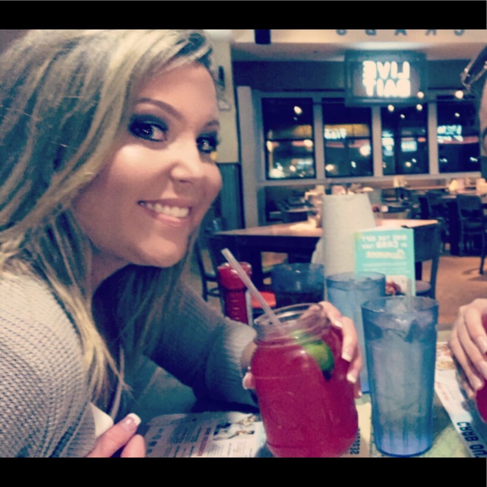 Meet your Posher, Courtney